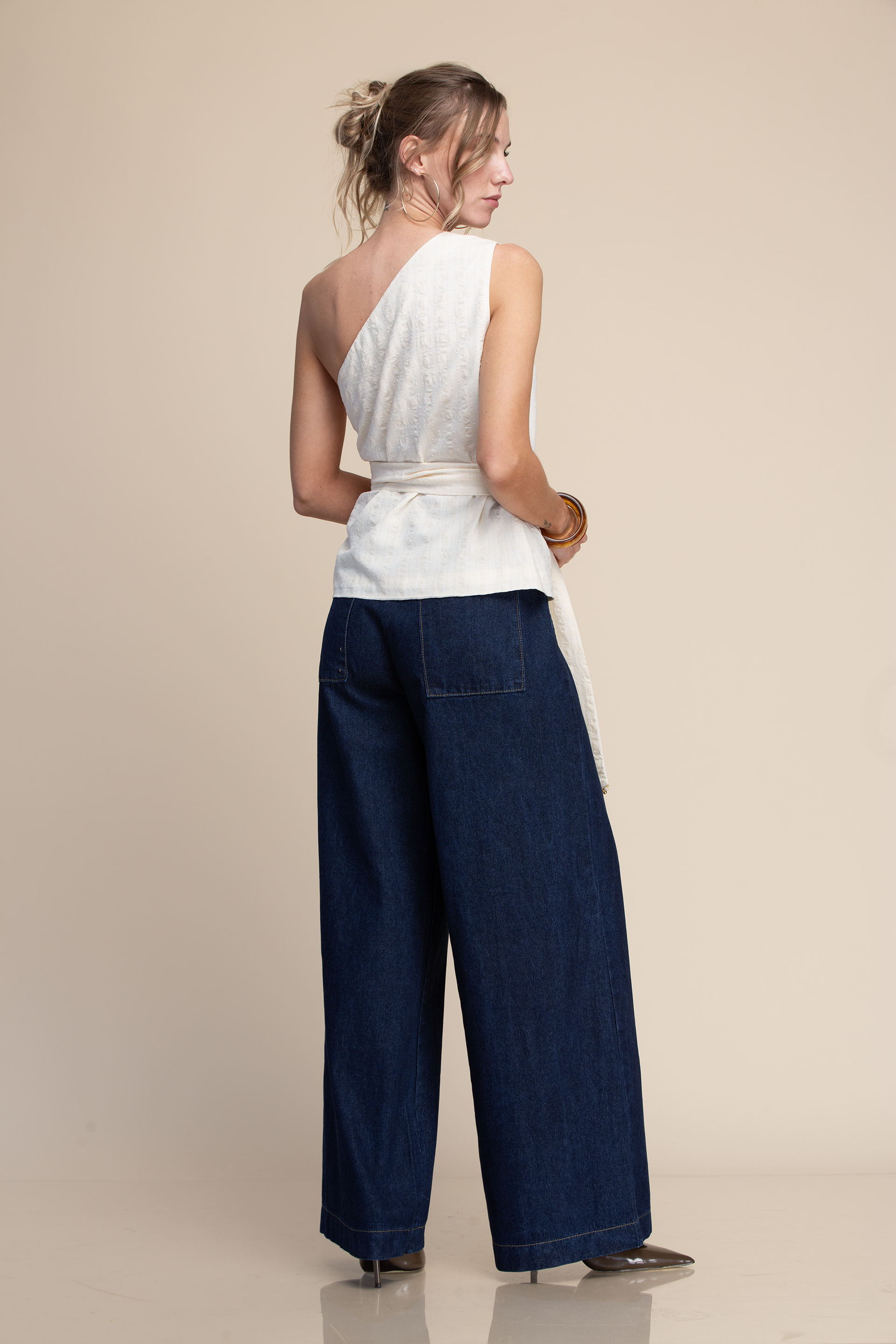 BLUSA UN SOLO HOMBRO