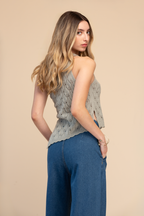 BLUSA TEJIDA ASIMÉTRICA