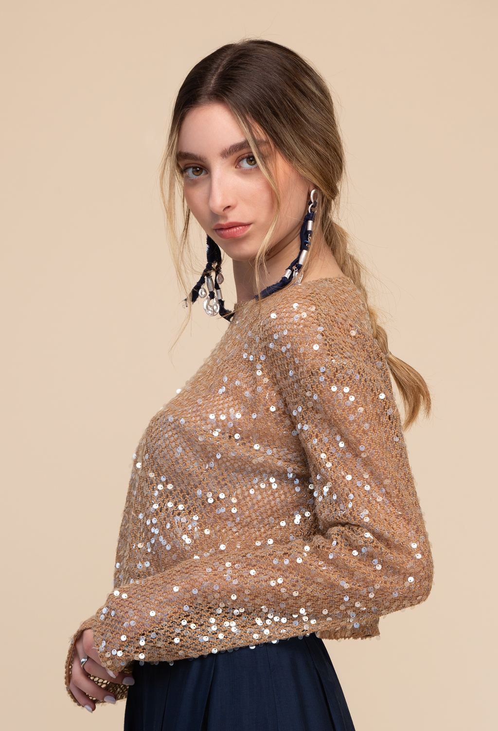 BLUSA TEJIDA CON LENTEJUELA