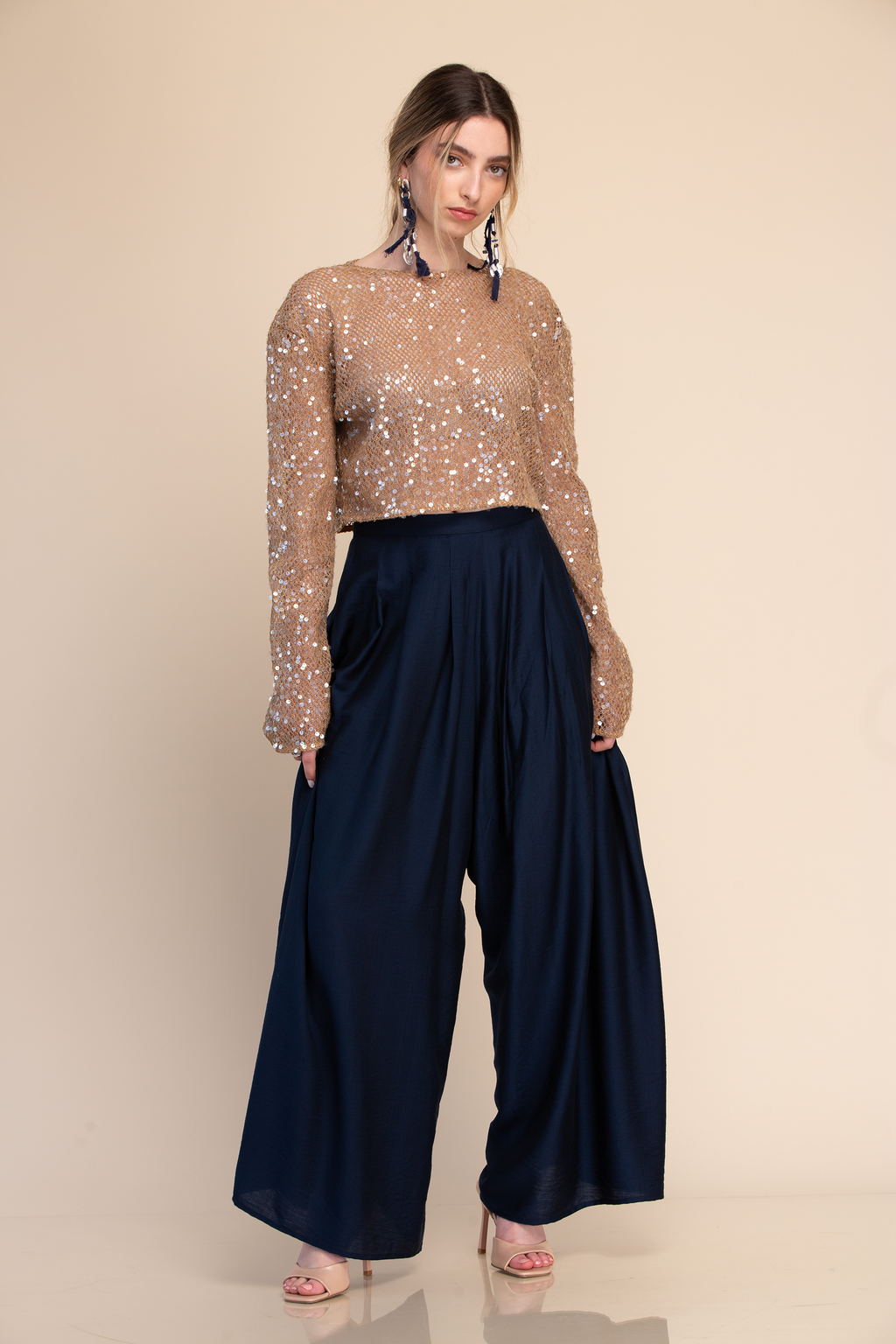 BLUSA TEJIDA CON LENTEJUELA