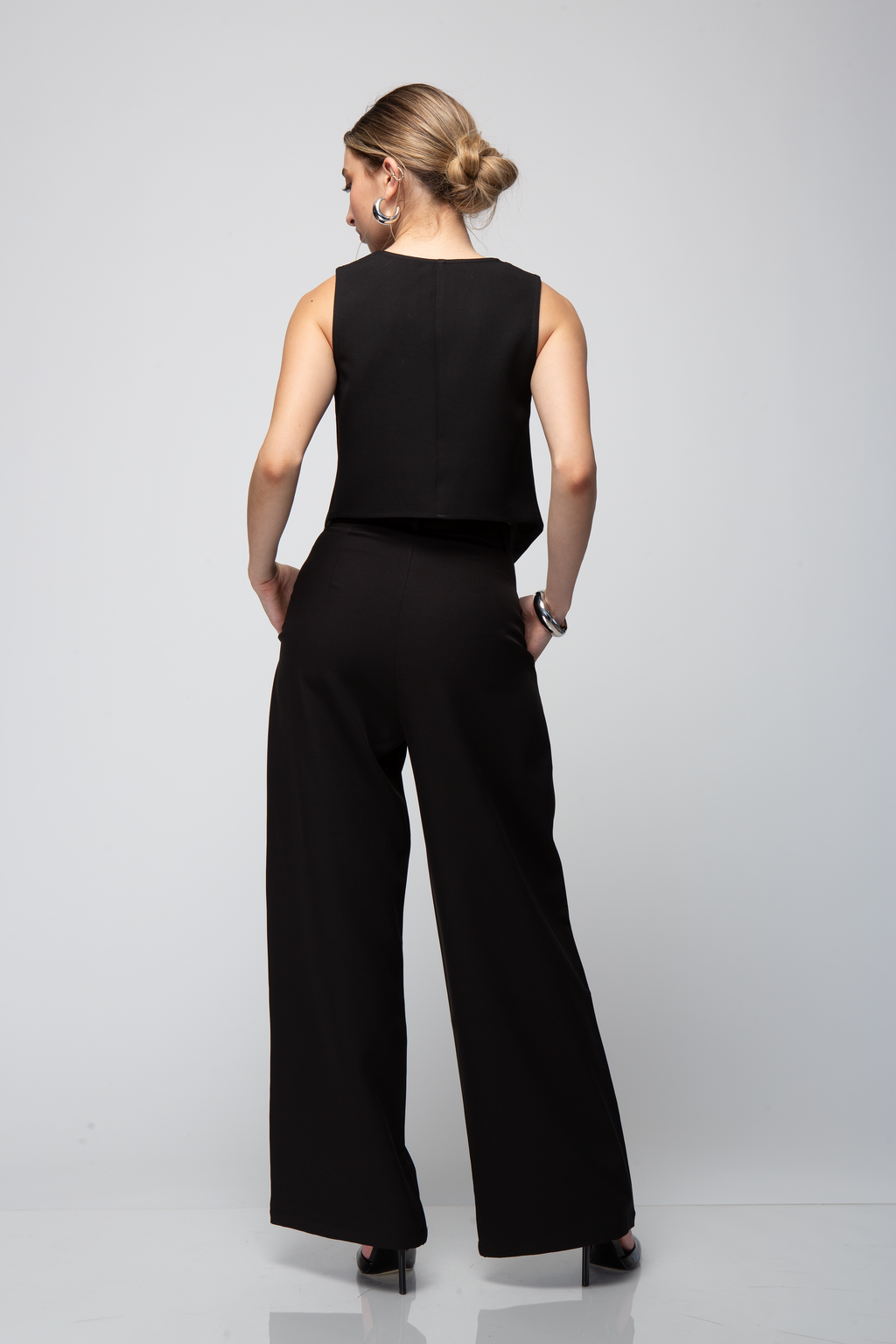 SET TOP SIN MANGAS Y FALDA